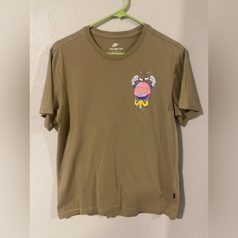 Nike Tan Graphic Tee Men’s Medium